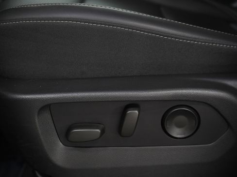 Used 2024 Buick Envision Preferred AWD/4WD image 24