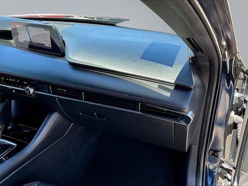 Used 2024 MAZDA MAZDA3 s image 27