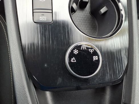 Used 2021 Nissan Rogue SV image 21