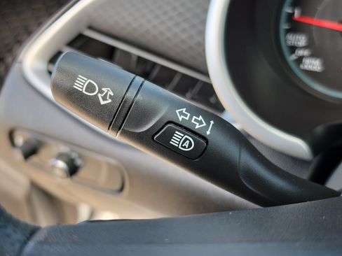 Used 2023 Chevrolet Malibu LT FWD image 23