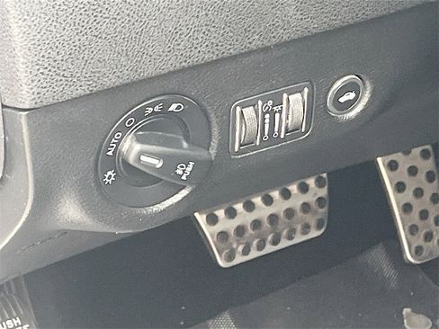 Used 2023 Dodge Charger Scat Pack w/ Navigation & Travel Group image 10