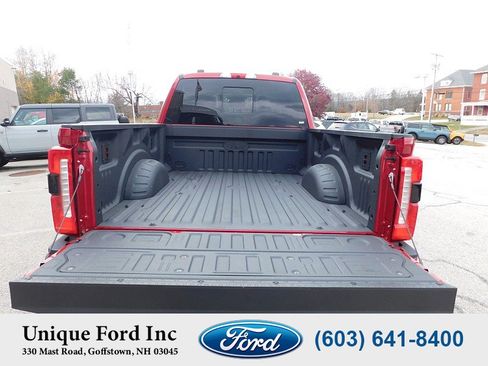 Used 2024 Ford F250 Lariat w/ Black Appearance Package image 8