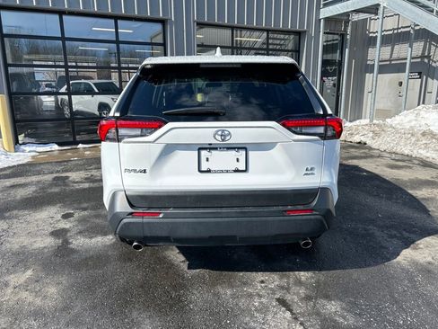 Used 2025 Toyota RAV4 LE image 5