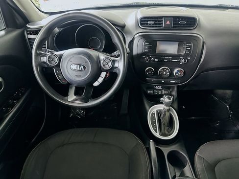 Used 2015 Kia Soul + FWD image 16