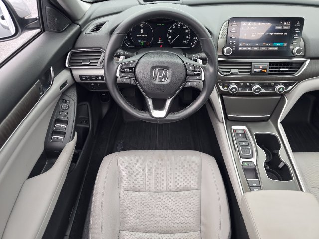 Used 2018 Honda Accord Touring image 24