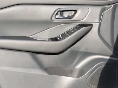 New 2026 Nissan Rogue S image 11