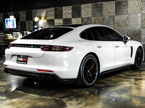 Used 2018 Porsche Panamera 4 AWD/4WD image 9