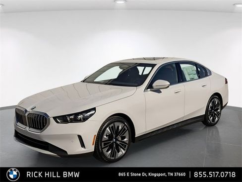 New 2025 BMW 530i xDrive 530i xDrive image 1