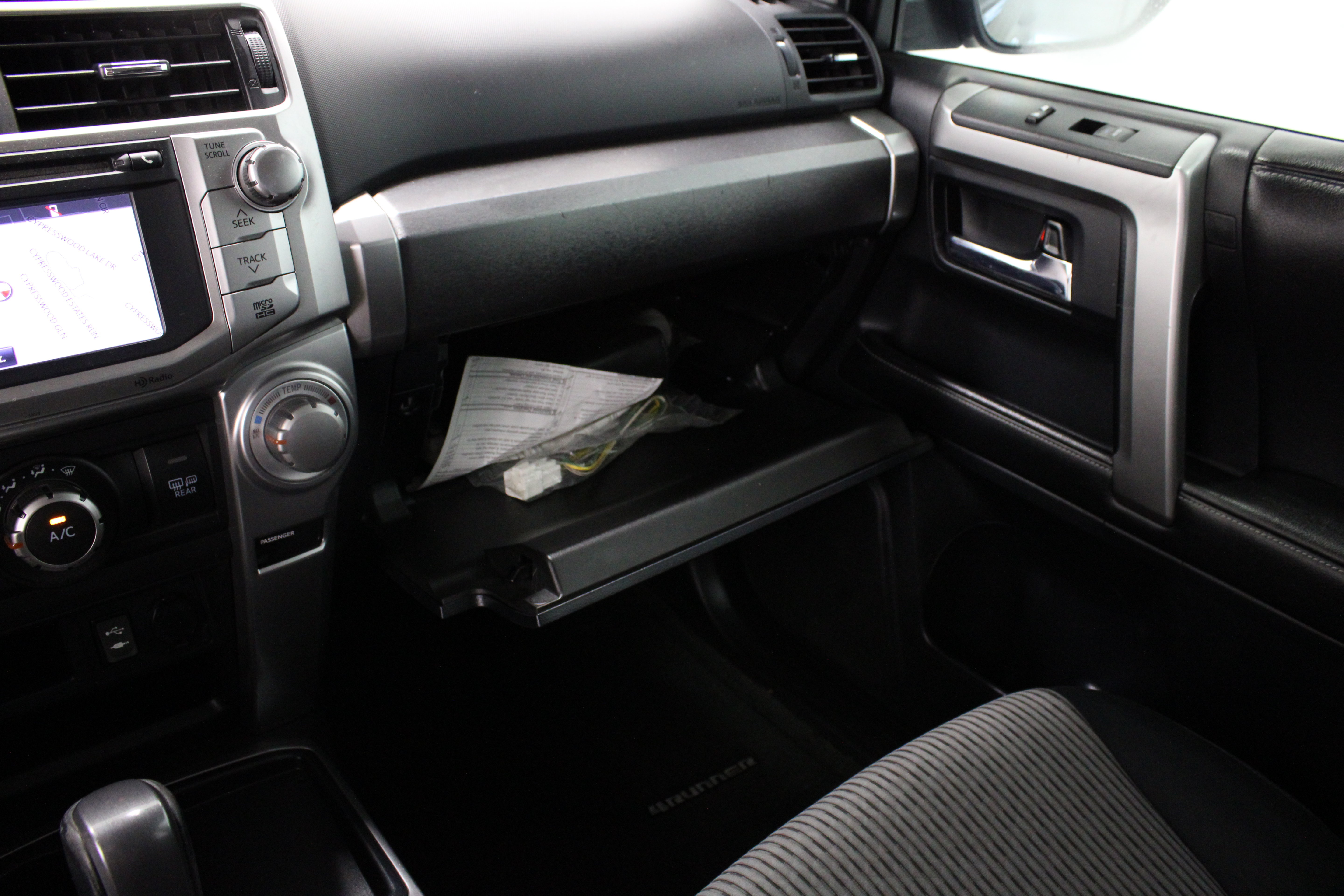 Used 2015 Toyota 4Runner SR5 RWD image 22