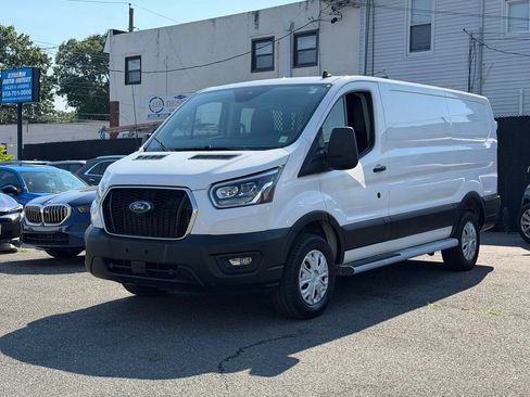 Used 2023 Ford Transit 250 Low Roof w/ Exterior Upgrade Package RWD image 3
