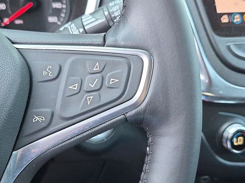 Used 2022 Chevrolet Equinox LT FWD image 18
