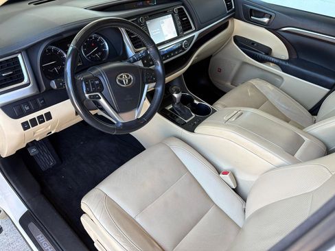 Used 2015 Toyota Highlander Limited AWD/4WD image 14