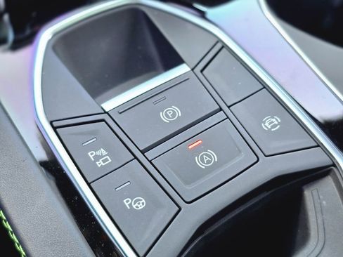 Used 2024 Lamborghini Urus S AWD/4WD image 28