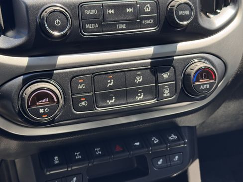 Used 2018 Chevrolet Colorado ZR2 AWD/4WD image 28