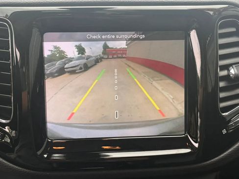 Used 2019 Jeep Compass Limited w/ Safety & Security Group AWD/4WD image 18