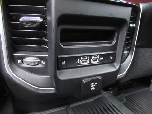 Used 2020 RAM 2500 Laramie image 21