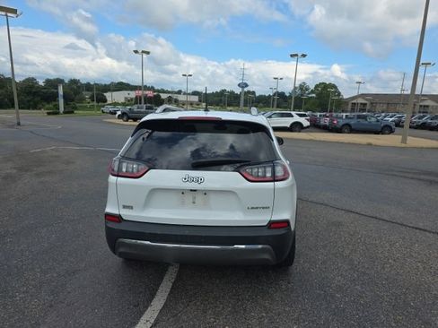 Used 2020 Jeep Cherokee Limited FWD image 4