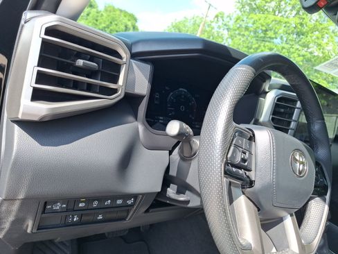 Used 2024 Toyota Tundra Limited w/ Power Package AWD/4WD image 19