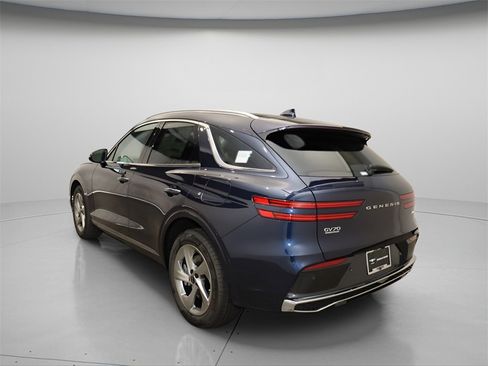New 2026 Genesis GV70 2.5T Select image 3