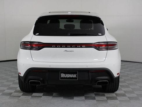 Certified 2026 Porsche Macan AWD/4WD image 6