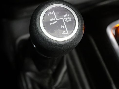 Used 2023 Jeep Wrangler Unlimited w/ Sun & Screen Package AWD/4WD image 23