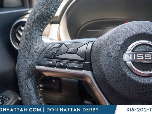 Used 2023 Nissan Kicks SR w/ SR Premium Package FWD image 11