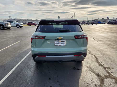 New 2026 Chevrolet Equinox LT w/ Convenience Package II image 4