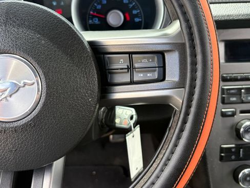 Used 2012 Ford Mustang Boss 302 w/ Boss 302 Accessory Pkg RWD image 19