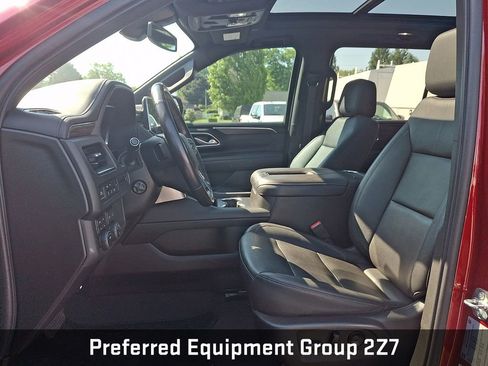 Used 2022 Chevrolet Suburban Z71 w/ Luxury Package AWD/4WD image 19
