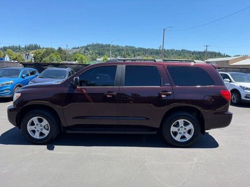 Used 2013 Toyota Sequoia SR5 AWD/4WD image 7