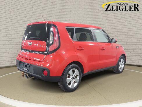 Used 2019 Kia Soul FWD image 5
