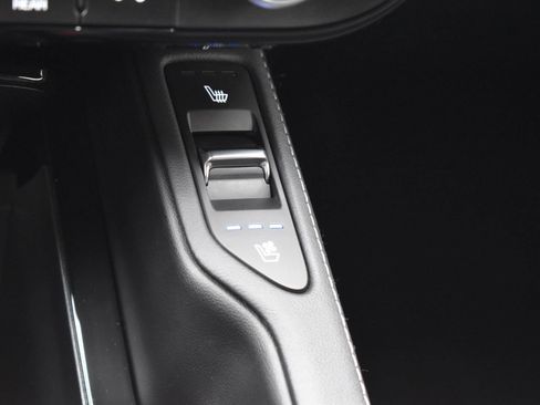 Used 2025 Kia Telluride EX w/ EX Captain's Chair Package FWD image 28