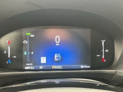 Used 2025 Ford Escape SE FWD image 9