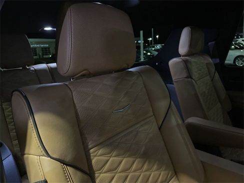 Used 2022 Cadillac Escalade Premium Luxury w/ Performance Package image 22