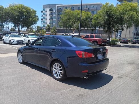 Used 2011 Lexus IS 250 w/ Premium Pkg Value Edition RWD image 6