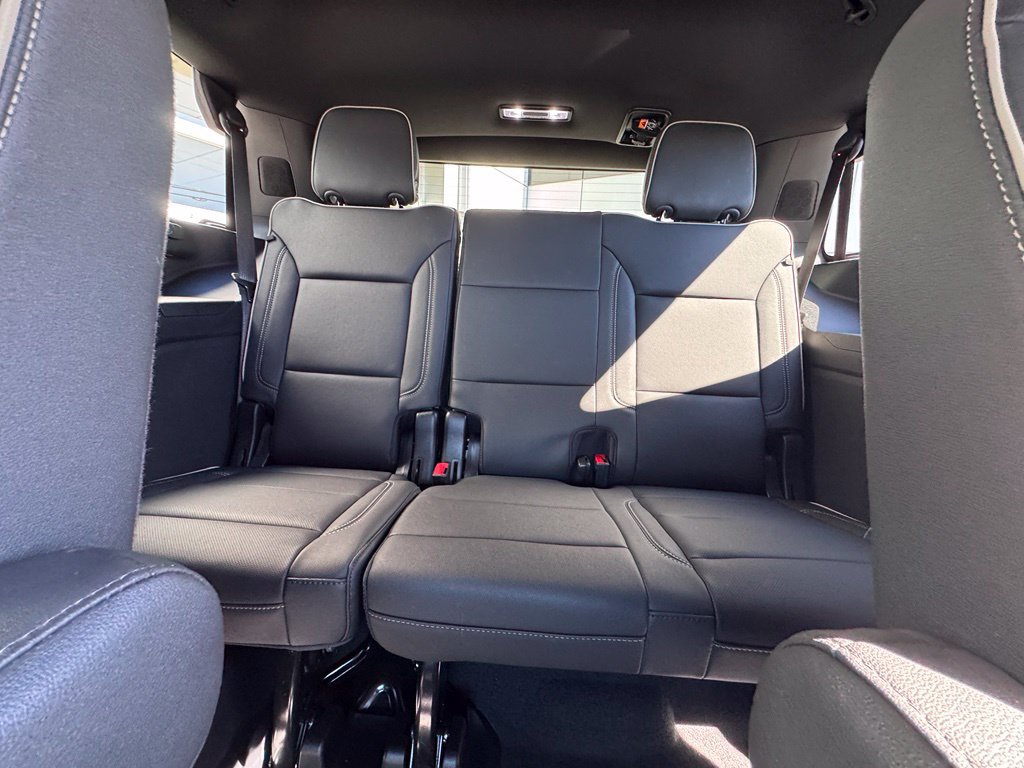 Used 2026 GMC Yukon Elevation w/ Elevation Premium Package AWD/4WD image 30
