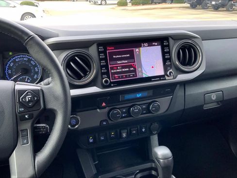 Used 2023 Toyota Tacoma TRD Sport image 6