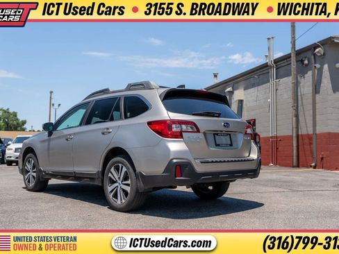 Used 2018 Subaru Outback 2.5i Limited AWD/4WD image 3