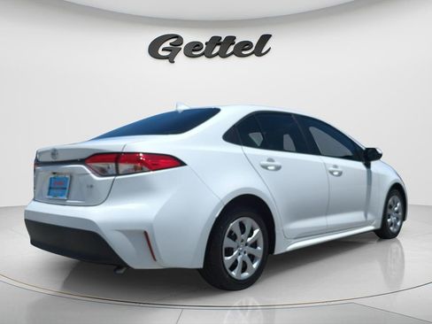 Used 2023 Toyota Corolla LE FWD image 5