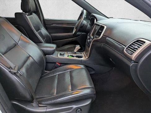 Used 2016 Jeep Grand Cherokee Overland image 22