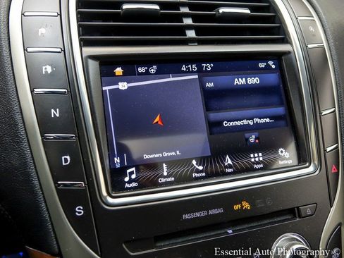 Used 2019 Lincoln Nautilus Select image 19