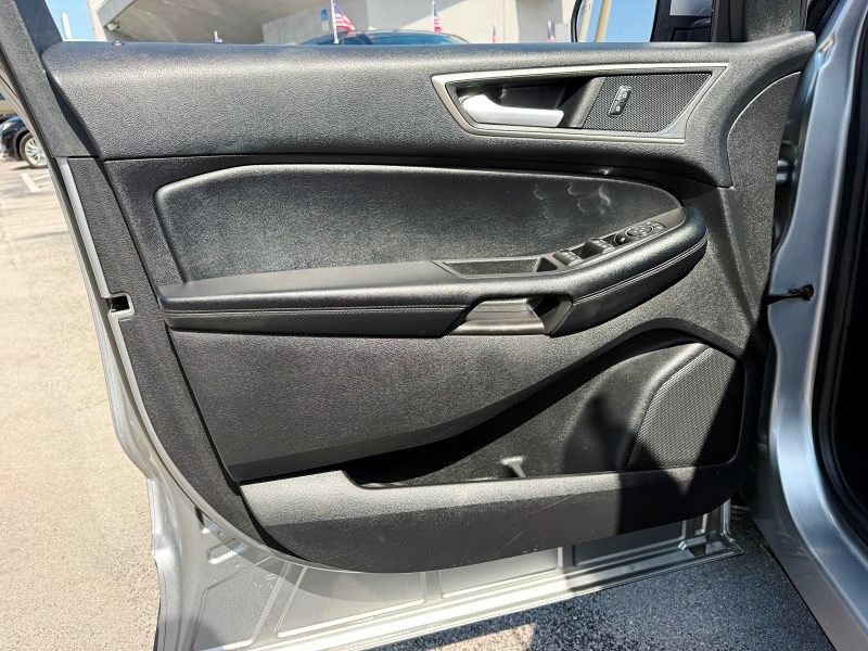 Used 2022 Ford Edge SEL AWD/4WD image 32