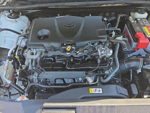 Used 2022 Toyota Camry SE FWD image 30