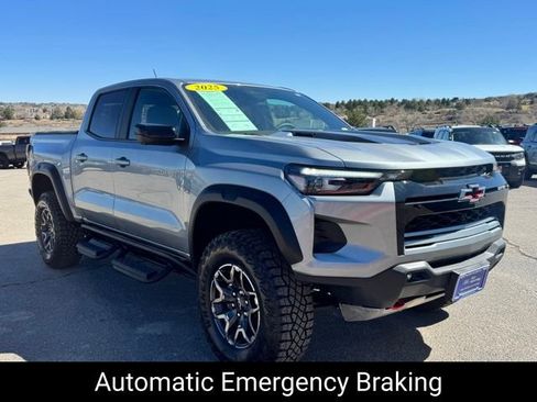 Used 2025 Chevrolet Colorado ZR2 w/ Technology Package image 9