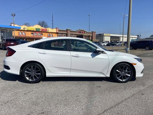 Used 2019 Honda Civic EX-L image 2