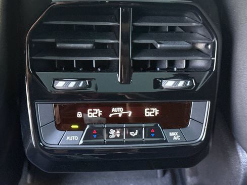 Used 2024 BMW iX xDrive50 w/ Sport Package AWD/4WD image 16
