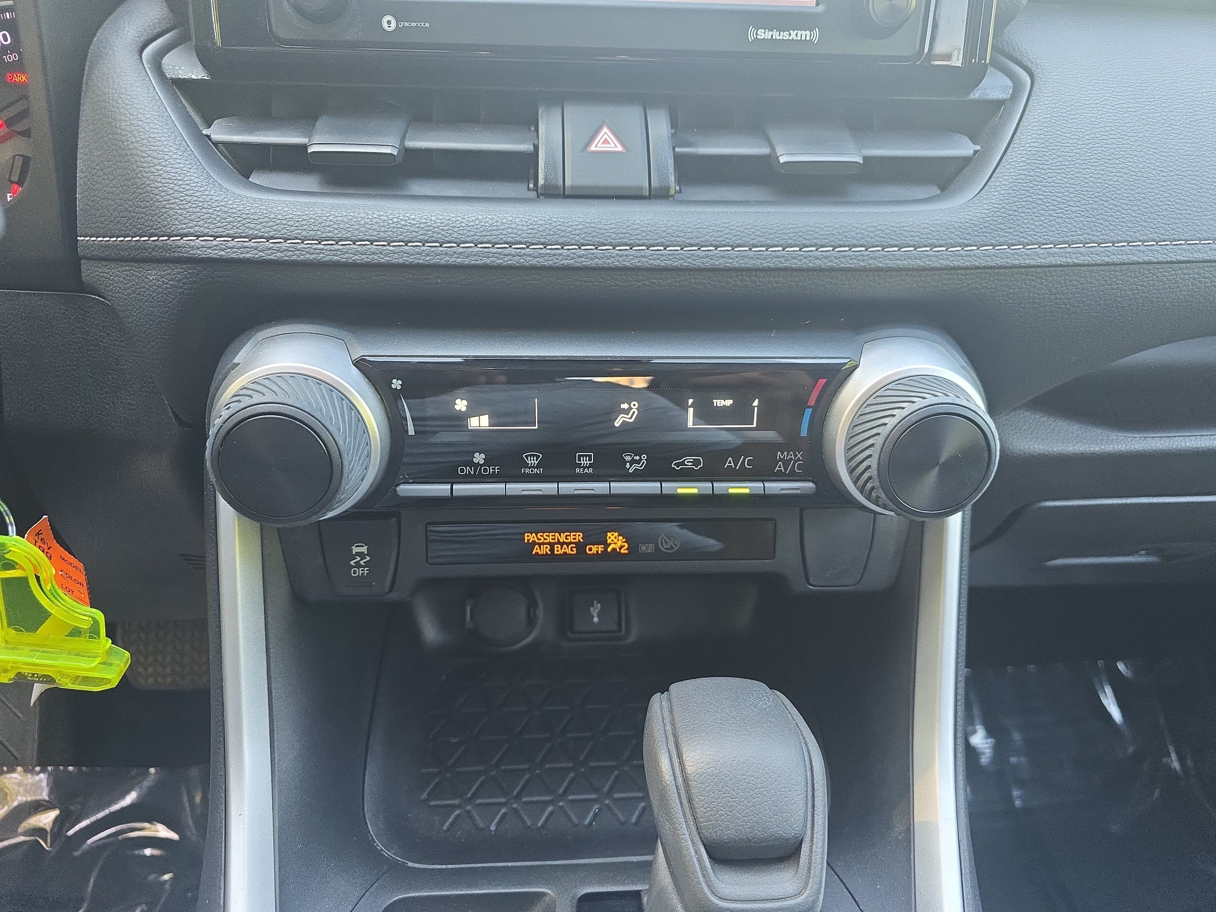 Used 2022 Toyota RAV4 LE FWD image 25