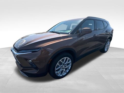 Used 2023 Chevrolet Blazer LT w/ Convenience Package AWD/4WD image 4