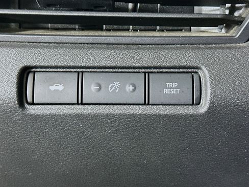 Used 2024 Nissan Altima 2.5 SR image 16