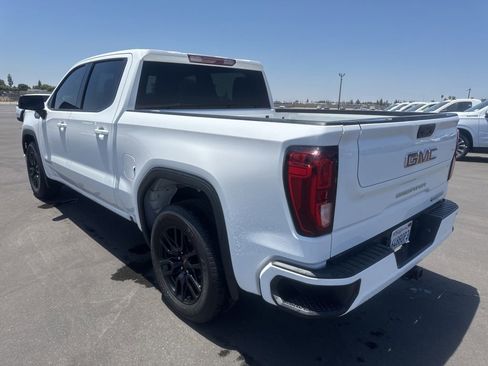 Certified 2022 GMC Sierra 1500 Elevation RWD image 2
